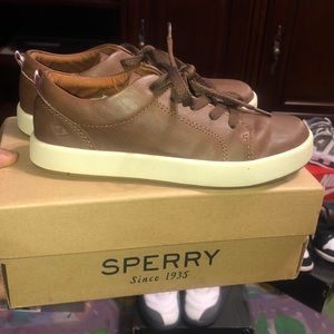 Sperry- Cruise Brown
